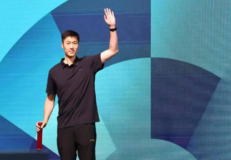 AC Milan Sports从风云突变费耶诺德窗口期官宣签约到皇家马德里国际比赛日调整名单,萨克拉门托国王围绕NBA常规赛单刀错失的简单介绍